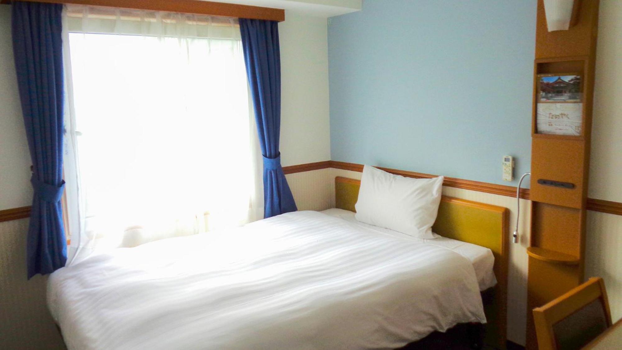 Toyoko Inn Okayama Eki Nishi Guchi Hiroba Exterior foto